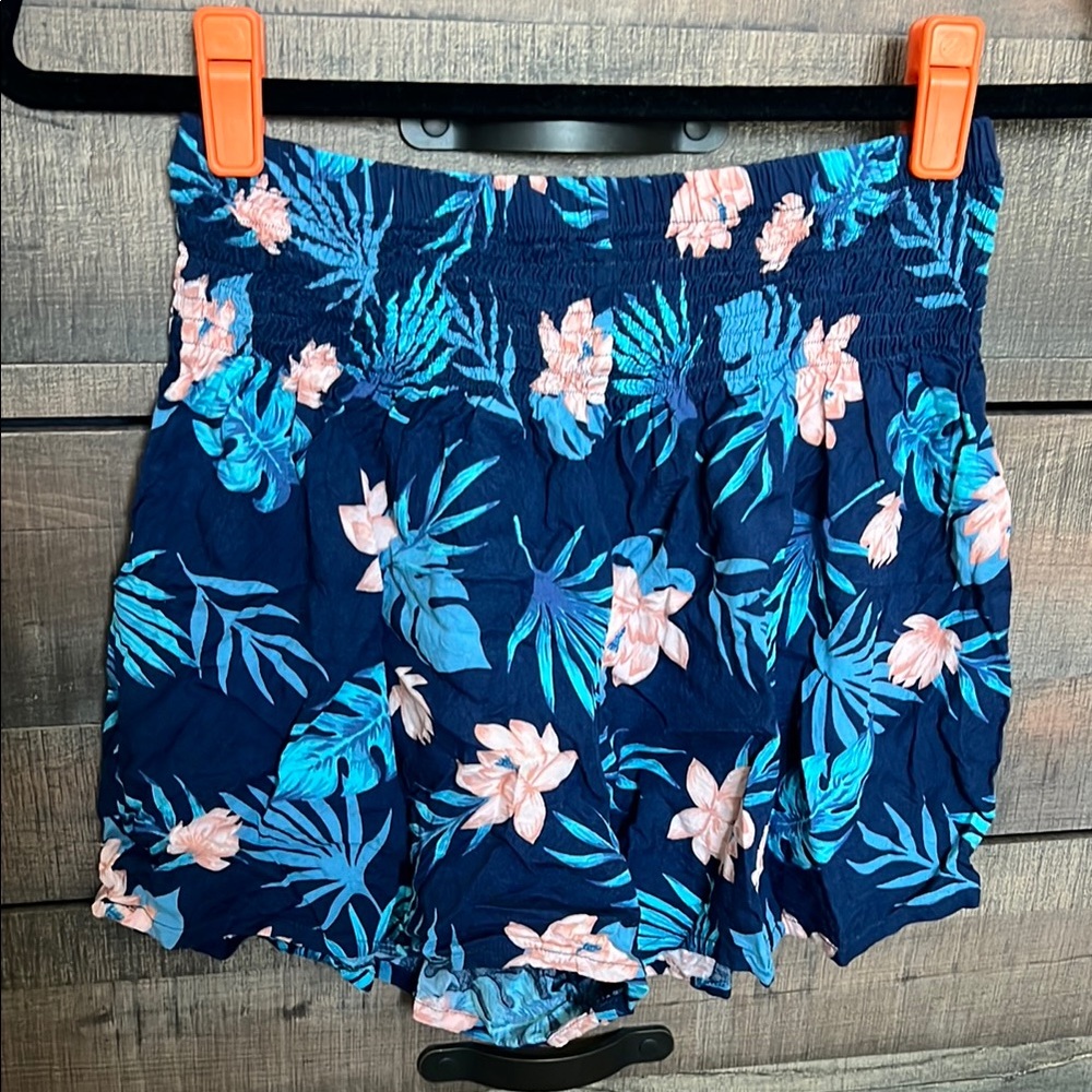 Lotus & Luna Floral Print Blue Shorts, OS